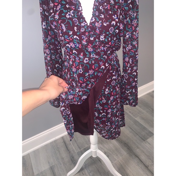 🌸 Francesca’s wrap dress size XS - Picture 4 of 8